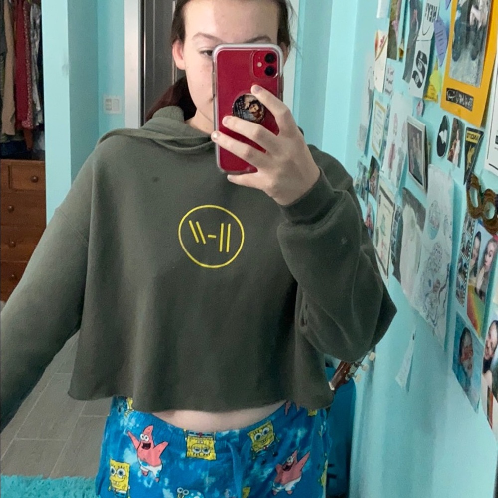 twenty one pilots bandito cropped concert hoodie